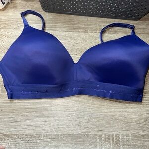 Pink By Victoria’s Secret Wear Everywhere No Wire Lightly Lined In Purple 38C
